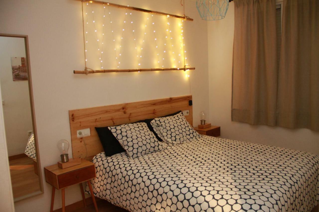 Cozy & Bright Apartment Малага Екстер'єр фото