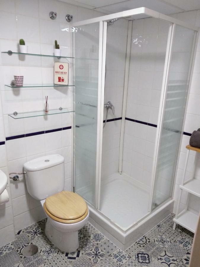 Cozy & Bright Apartment Малага Екстер'єр фото